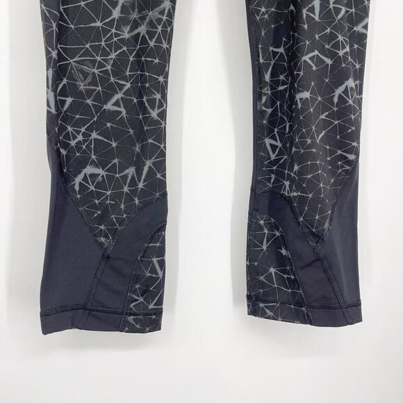 Lululemon Run: Inspire Crop II Full-On Luxtreme Star Crushed Coal Black Size 4 - Picture 6 of 12
